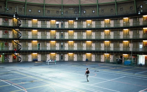 Quốc gia có ít người phạm tội đến mức nhà tù bị 'thất nghiệp', phải treo biển cho thuê làm quán ăn, văn phòng