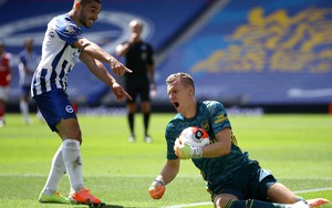 Hiệu ứng cánh bướm: Chức vô địch World Cup của Messi khởi nguồn từ một pha phạm lỗi ở Ngoại hạng Anh?