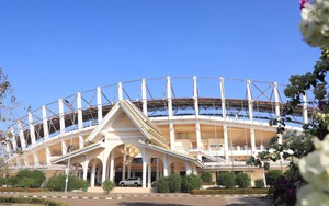 Chưa sốt vé trận Lào gặp Việt Nam