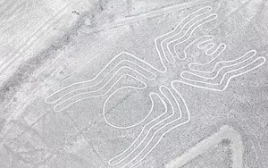 Phát hiện mới hơn 100 hình vẽ cổ đại tại đồng bằng Nazca ở Peru