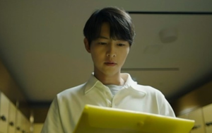 Thánh soi nhặt sạn trong bom tấn 'Reborn Rich'