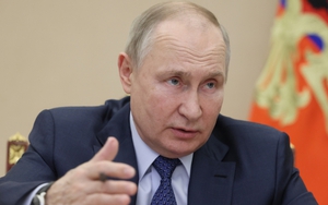 Tổng thống Nga loại trừ khả năng quân sự hóa nền kinh tế