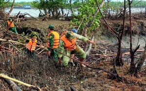 Khẩn trương tìm kiếm cán bộ Viện Khoa học thủy lợi Miền Nam đi làm nhiệm vụ bị rơi xuống biển