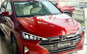 Đại lý xả kho Hyundai Elantra 2.0AT 2021: Giảm 69 triệu, số lượng hạn chế, tiết kiệm 100 triệu so với xe đời mới