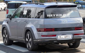 Xem trước đuôi Hyundai Santa Fe 2024: Góc cạnh như G-Class, dễ gây tranh cãi khi ra mắt