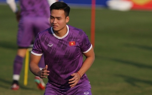 Trung vệ ĐT Việt Nam thích mặt cỏ sân tập hơn sân Mỹ Đình