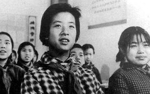 47 năm trước, nữ sinh này bị giáo viên trù dập đến mức gây rúng động dư luận, mối quan hệ của cả 2 về sau khiến ai cũng ngỡ ngàng