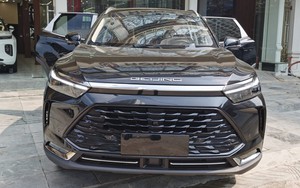 Beijing X7 bất ngờ thêm 2 bản 'giá rẻ' tại Việt Nam: Giá từ 608 triệu đồng, tiếp tục tham vọng đấu xe Nhật, Hàn