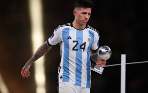 Tin nóng bóng đá sáng 29/12: Sau Gakpo, MU bị 'hớt' nốt sao trẻ World Cup nữa