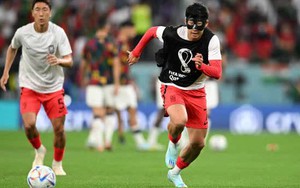 Vịnh trận Hàn Quốc - Bồ Đào Nha (2-1) và Uruguay - Ghana (2-0): Ngả mũ trước người Hàn
