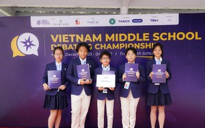 Cuộc thi tranh biện đầu tiên dành cho lứa tuổi THCS: Quy mô siêu lớn và không thể không khen học sinh giờ quá giỏi!