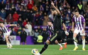 Video bàn thắng trận Valladolid vs Real Madrid: Benzema lập cú đúp