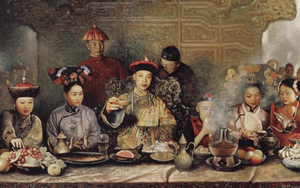 Đêm giao thừa ở Tử Cấm Thành: Hoàng đế cùng phi tần vui chơi đến sáng, thức ăn thừa sẽ được ban cho các quan