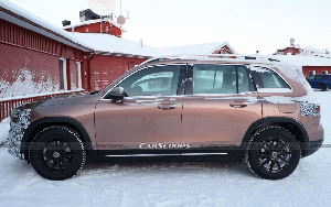 Mercedes-Benz GLB mới lộ diện: Thiếu cuốn hút như đàn anh GLC, sẽ ra mắt ngay năm sau