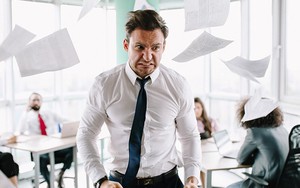 Nhìn thấy 4 đặc điểm này của đồng nghiệp mà không 'né' vội, đừng hỏi vì sao năm mới đường công danh của bạn chưa thăng tiến 