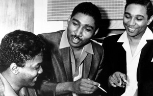 Ca khúc 'Reach Out (I'll Be There)' của The Four Tops: 'Hãy xin, sẽ được'