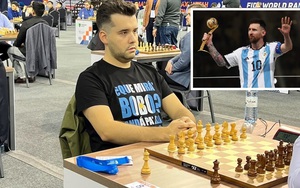 Mặc trang phục lấy cảm hứng từ Messi, đại kiện tướng lập tức bị mời đi thay đồ