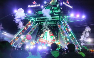 Hình ảnh Hà Nội náo nức chờ đón Năm mới 2023