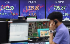 Chứng khoán châu Á diễn biến ngược chiều trong phiên đầu tuần