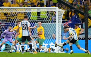 "Nhật ký World Cup bằng thơ": Người đi bộ số một trên mọi cầu trường