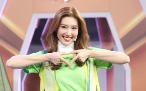 Thúy Ngân 'Gạo nếp gạo tẻ' phải dừng nhiều lịch trình vì bị thương nghiêm trọng ở cổ