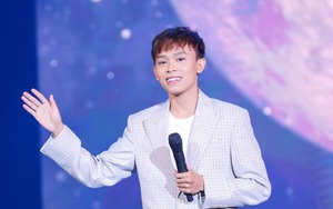 Tái xuất sau tin đồn qua đời, Hồ Văn Cường được khen hết lời vì hành động này