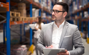 Một ngành nghề bùng nổ nhờ thương mại điện tử, cơ hội thăng tiến nhanh, mức lương kỳ vọng 100-160 triệu đồng/tháng, nhưng luôn khát nhân lực