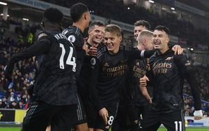 Fan Arsenal ngất ngây với pha kiến tạo của Odegaard
