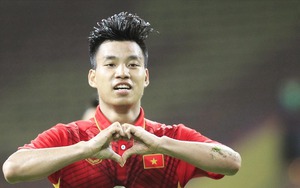 Tình sử đáng ngưỡng mộ của hậu vệ Vũ Văn Thanh