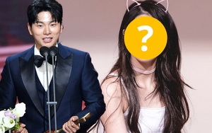 Thêm một sao nam Hàn công khai đang hẹn hò với cựu idol?