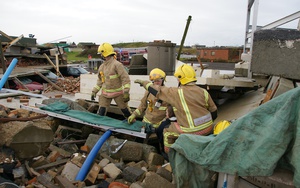 Những nghề dọn dẹp đáng sợ, thậm chí gây ám ảnh nhất hành tinh: Dọn cống chưa phải thứ gây mất ngủ hàng đầu