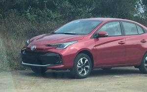 Rộ hình ảnh Toyota Vios 2023 ở Việt Nam: Thiết kế độc lạ, đuôi xe tiết lộ điều bất ngờ