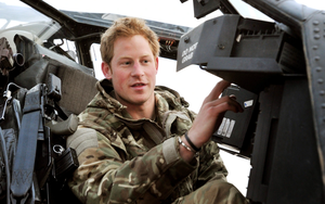 Tiết lộ gây sốc của Harry về sự nghiệp quân ngũ, chứng tỏ anh còn chẳng thèm quan tâm đến cuốn sách của chính mình