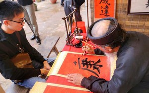 Tưng bừng Hội chữ Xuân Quý Mão 2023 tại Di tích Văn Miếu - Quốc Tử Giám