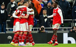 Hậu derby Bắc London: Chớ ngủ quên trên đỉnh bảng, Arsenal!