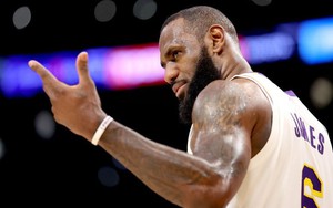 LeBron James kéo dài kỷ lục tại NBA khi cán mốc 38,000 điểm toàn sự nghiệp