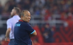 Fan tiếc nuối vì Việt Nam không có 'quà' chia tay thầy Park