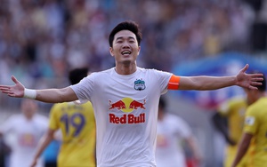 Nhiều ngôi sao ra đi, HLV Kiatisuk cải tổ toàn diện HAGL