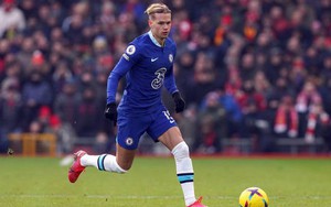 Chỉ đá 35 phút trước Liverpool, Mudryk vẫn khiến fan Chelsea trầm trồ