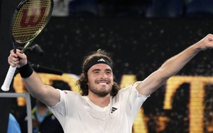 Kết quả Australian Open hôm nay 24/1: Tsitsipas, Azarenka vào bán kết