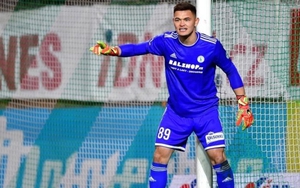 Tin nóng bóng đá tối 25/1: Thủ môn Việt kiều sắp cập bến V-League