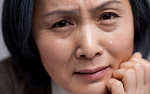 Đến thăm nhà con trai, tôi xót xa khi nhìn gương mặt con dâu