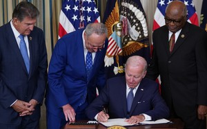 Mỹ: Tổng thống Biden phân bổ tài chính cho các chương trình vũ trụ