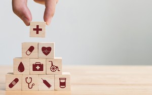 Khuynh gia bại sản vì bệnh tật và nỗi buồn không có nổi 70 triệu đồng trả viện phí cho mẹ, tôi thấm thía: 2023 đầu tư vào sức khoẻ tài chính là sáng suốt nhất! 