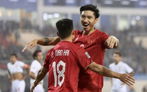 Bóng đá Việt Nam ngày 7/1: Indonesia đến Việt Nam bằng chuyên cơ, Văn Hậu mong CĐV ủng hộ