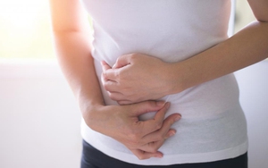 Ung thư dạ dày không biểu hiện âm thầm, 4 triệu chứng này xuất hiện sau bữa ăn được xem là “điềm báo” sớm của bệnh