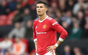 Đội hình tệ nhất MU thời hậu Sir Alex Ferguson: Ronaldo bị réo tên
