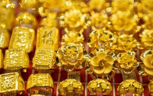 Giá vàng sáng 9/1 giao dịch trên mốc 67,2 triệu đồng/lượng