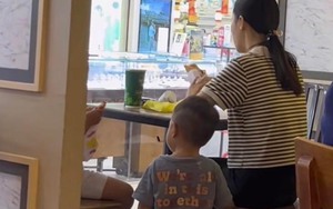 Bà mẹ lên mạng "bóc phốt" người lạ vì không chia sẻ đồ ăn cho con mình, ai ngờ bị dân tình ném đá ngược 