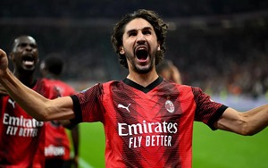 Adli là 'nàng thơ' mới của Pioli